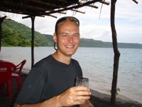Ian enjoying a beer over lunch at the lakeshore, Laguna Apoyo